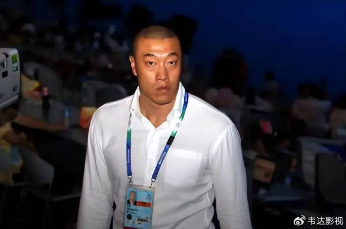 如何在篮球冬令营中加强体能训练?_0